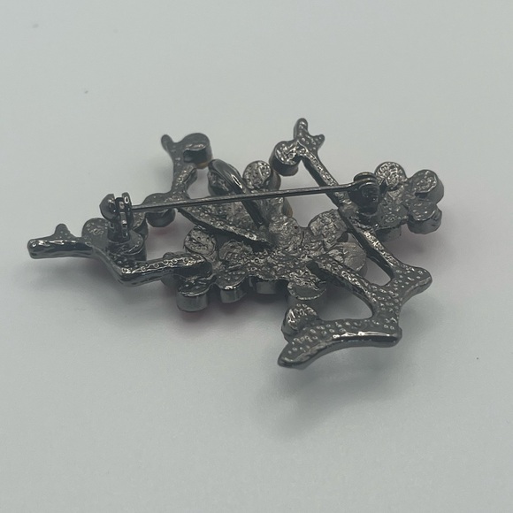 Gunmetal Color and Red Rhinestone Tree Brooch - Picture 3 of 4